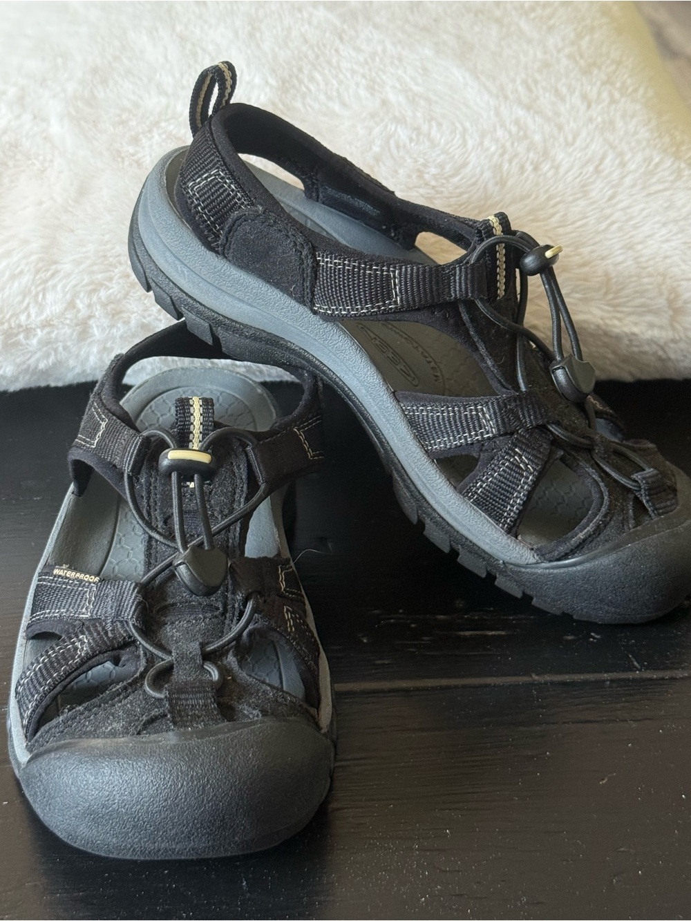 Keen Women's Venice H2 Closed Toe Water Sandals
